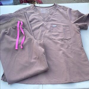 Figs Dusty Pink Scrub Set with Bright Pink Accents